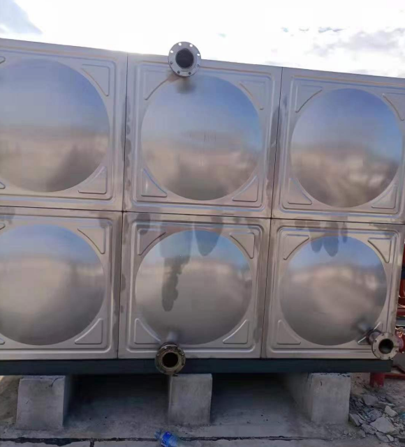 信阳组合式不锈钢水箱，玻璃钢水箱的替代品，不锈钢冲压板组合水箱